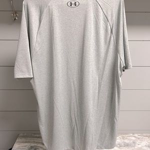 Men’s Under Armour shirt